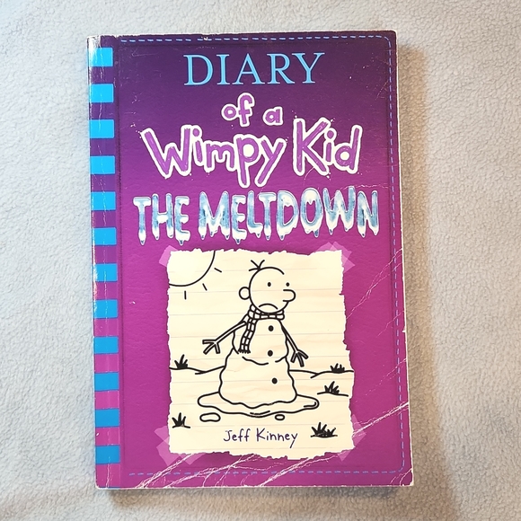 5 Diary of a wimpy kid books - Picture 2 of 12
